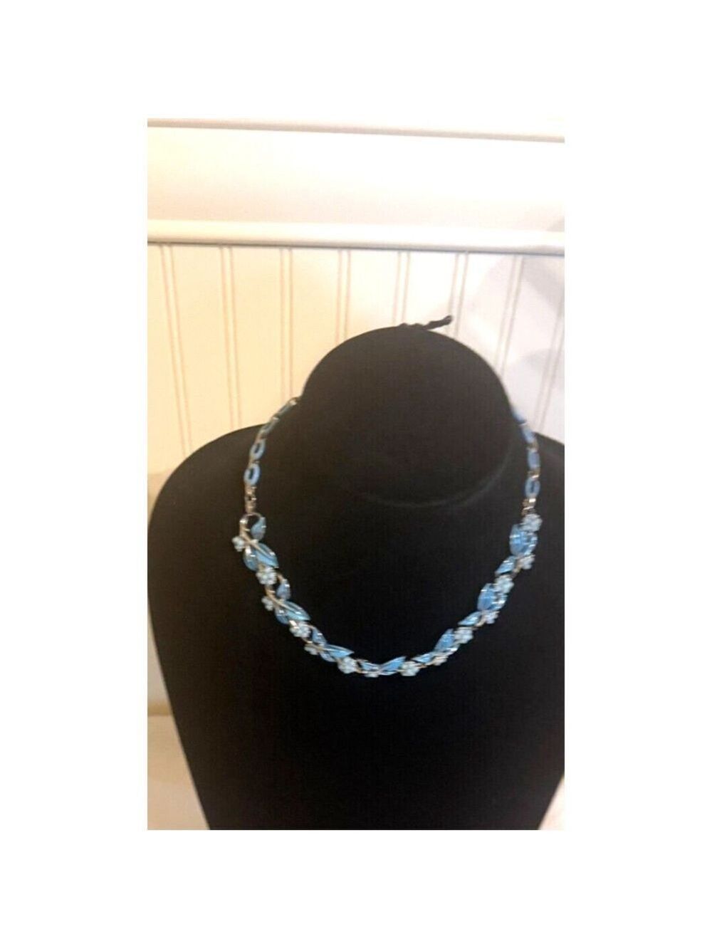 Stunning Vintage Antique Coro Pegasus Blue Flower Necklace.
